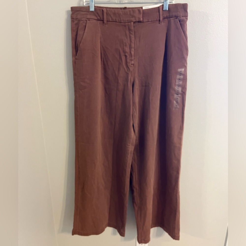 Women’s brown trousers